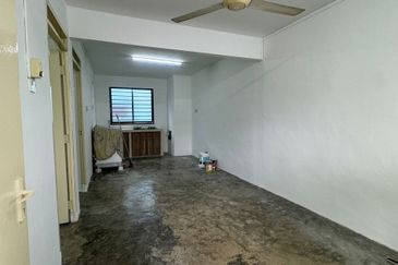 Flat Taman Ungku Tun Aminah