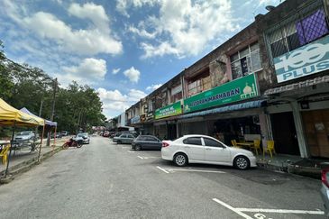 Jalan Tampoi