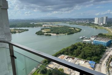 Royal Strand @ Country Garden Danga Bay