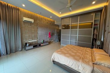 Horizon Hills Double Storey Terrace House Corner