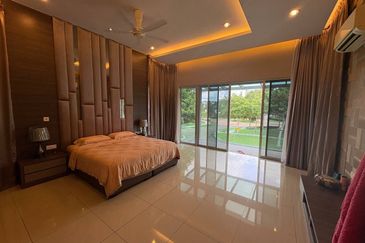 Horizon Hills Double Storey Terrace House Corner