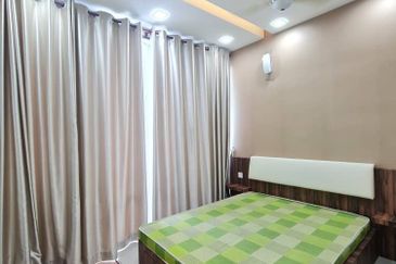 Dedaun Hijau (Greenfield Regency)