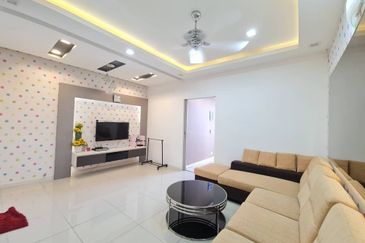 Dedaun Hijau (Greenfield Regency)