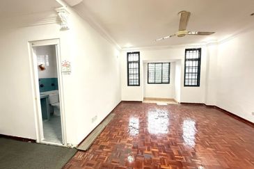 Taman D Utama Perling