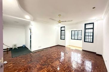 Taman D Utama Perling