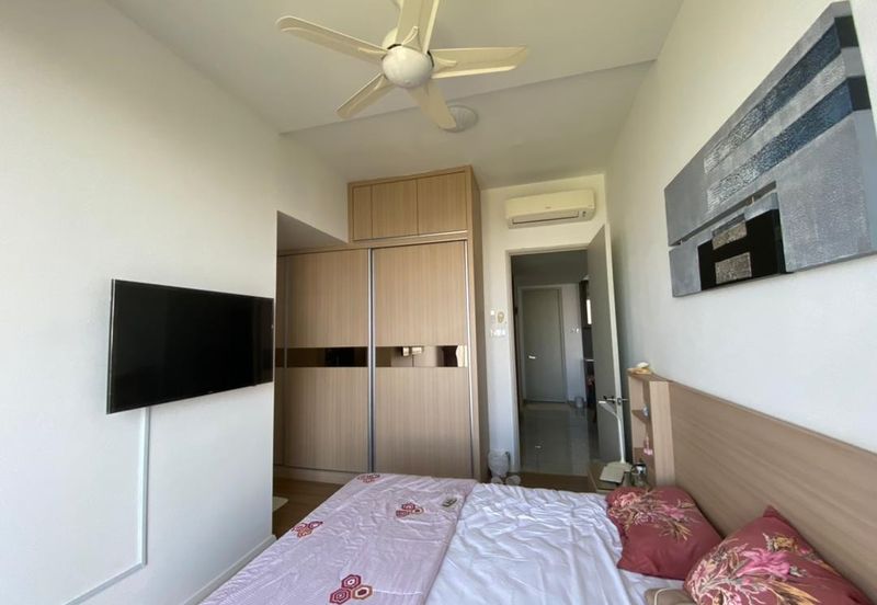 The WaterEdge Residences