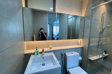 WaterEdge Residences