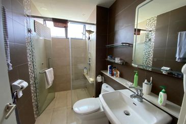 WaterEdge Residences