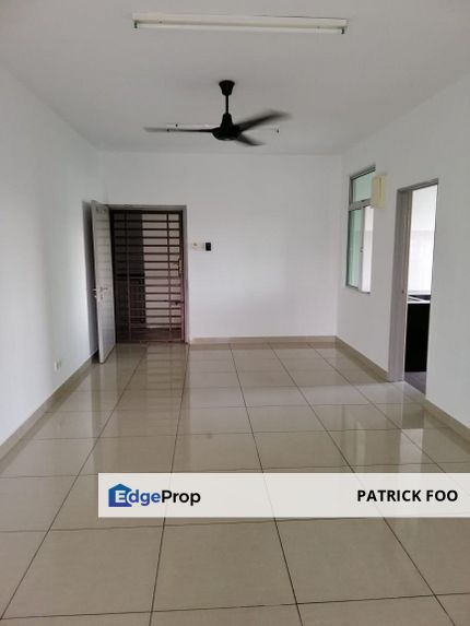 Eastbay Luxury Apartment Three Bedrooms Renovated Unit, Johor, Masai