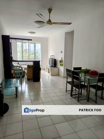 Nusa Perdana Serviced Apartment / 3 Bedrooms / Partially Furnished, Johor, Gelang Patah