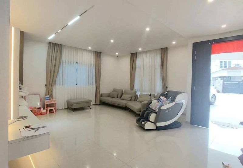 Taman Austin Perdana