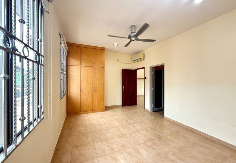 Taman Austin Heights