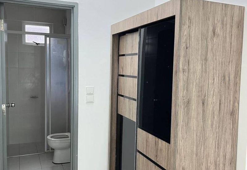 Meridin Bayvue Apartment