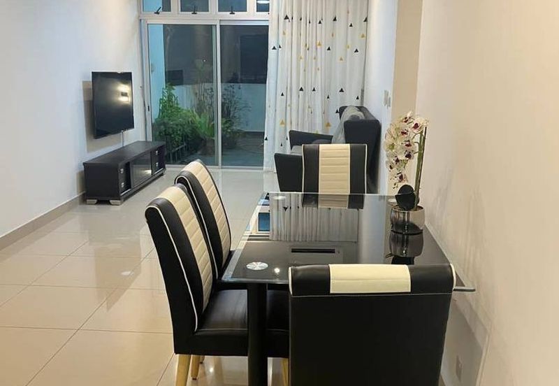 Meridin Bayvue Apartment