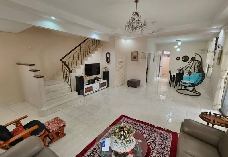 Taman Austin Perdana