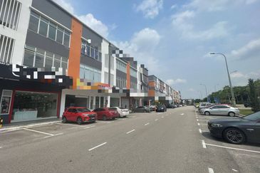 Crest @ Austin Emerald 1