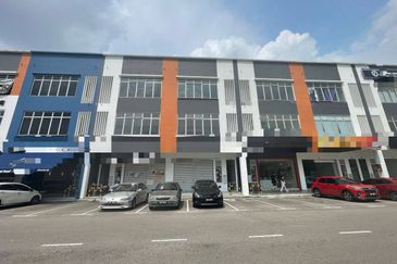 Crest @ Austin Emerald 1