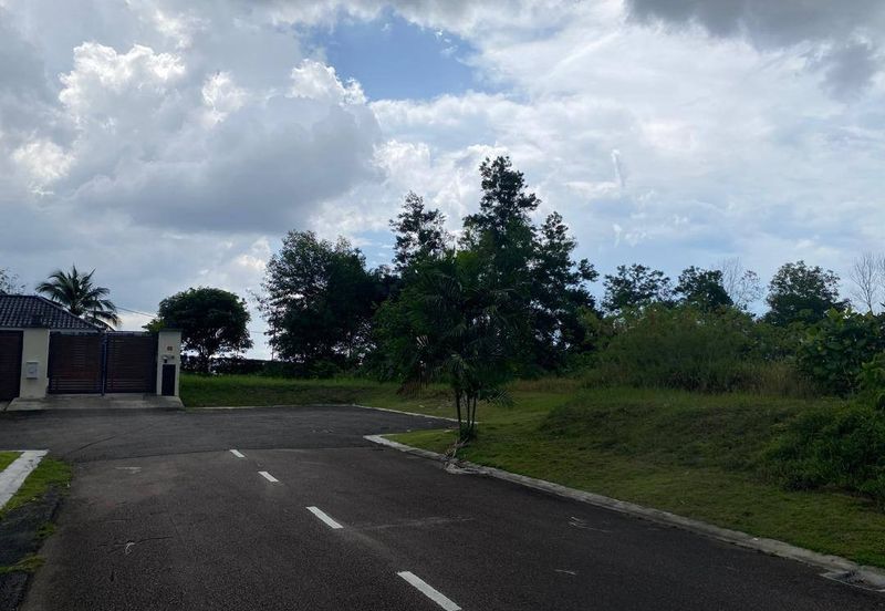 Desa Palma, Nasa City