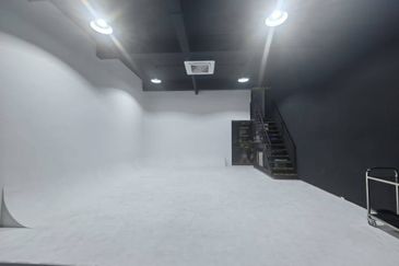 Taman Ekoperniagaan Double Storey Shop For Sale 