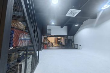 Taman Ekoperniagaan Double Storey Shop For Sale 