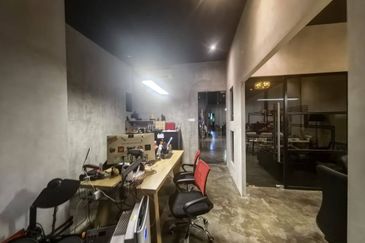 Taman Ekoperniagaan Double Storey Shop For Sale 