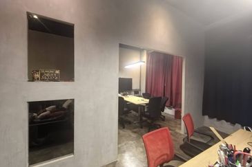 Taman Ekoperniagaan Double Storey Shop For Sale 