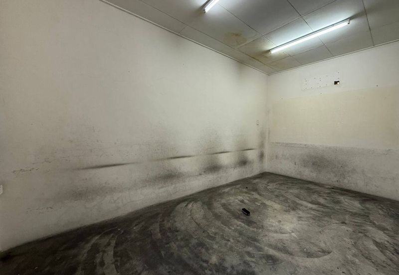 Taman Mount Austin Commercial