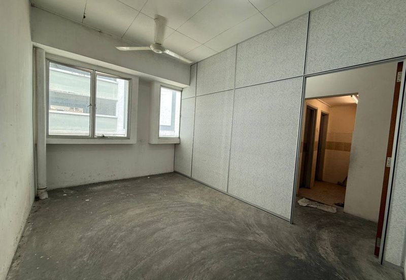 Taman Mount Austin Commercial