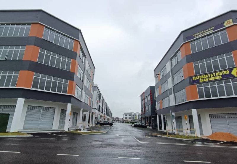 Crest @ Austin Emerald 2