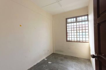 Desa Cemerlang Flat Endlot 