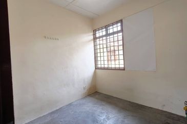 Desa Cemerlang Flat Endlot 