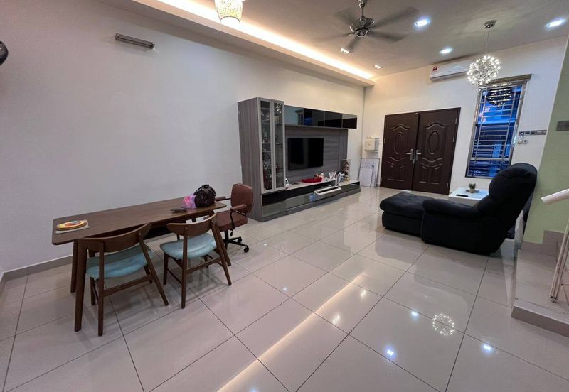 Austin Residence @Taman Mount Austin