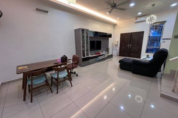 Austin Residence @Taman Mount Austin