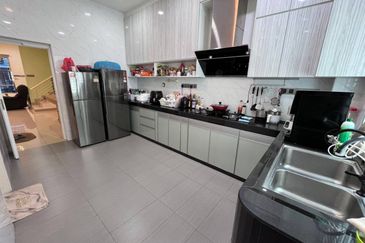 Austin Residence @Taman Mount Austin