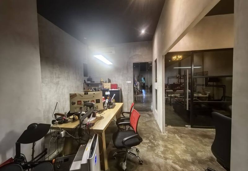 Taman Ekoperniagaan Double Storey Shoplot For Rent 