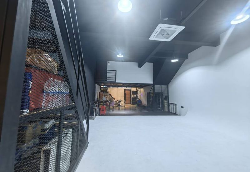 Taman Ekoperniagaan Double Storey Shoplot For Rent 