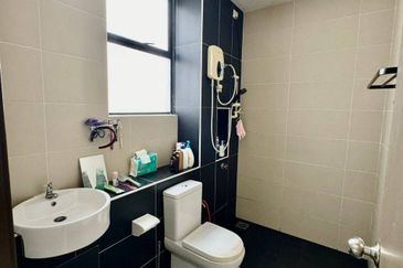 Seri Austin Luxury Apartment