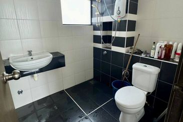 Seri Austin Luxury Apartment