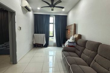 D'Summit Residences @ Kempas Utama