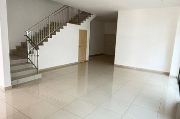 Taman Austin Mutiara Double Storey Cluster House for Sale