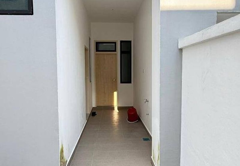 Taman Austin Mutiara Double Storey Cluster House for Sale