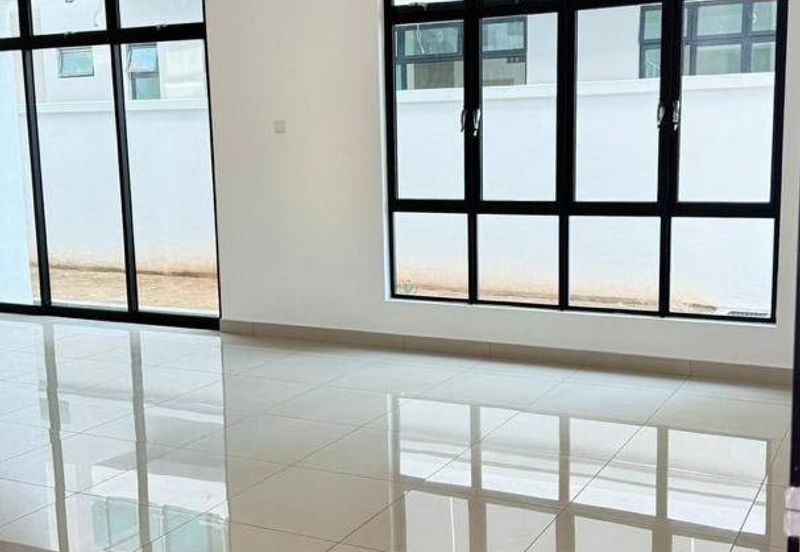 Taman Austin Mutiara Double Storey Cluster House for Sale
