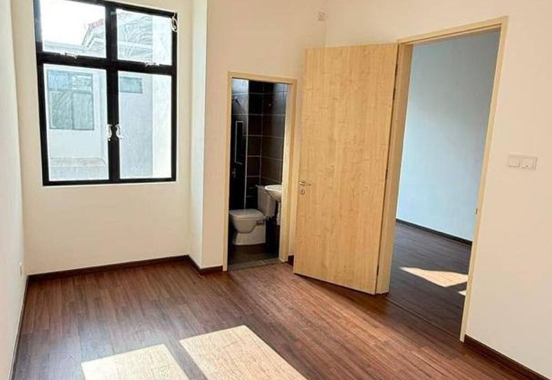 Taman Austin Mutiara Double Storey Cluster House for Sale