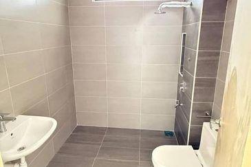 Taman Austin Mutiara Double Storey Cluster House for Sale