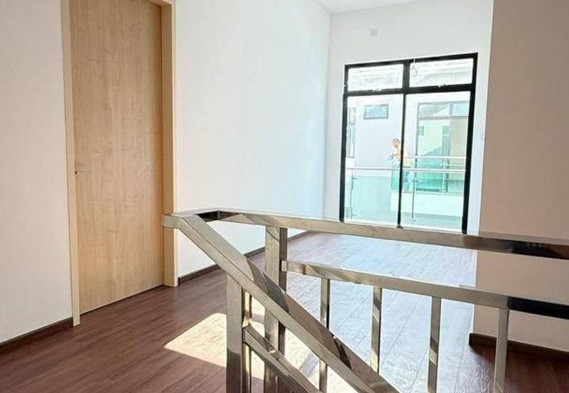 Taman Austin Mutiara Double Storey Cluster House for Sale