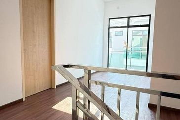 Taman Austin Mutiara Double Storey Cluster House for Sale
