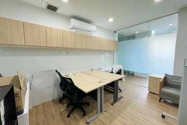 Taman Mount Austin Commercial