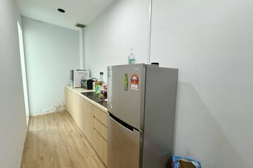 Taman Mount Austin Commercial