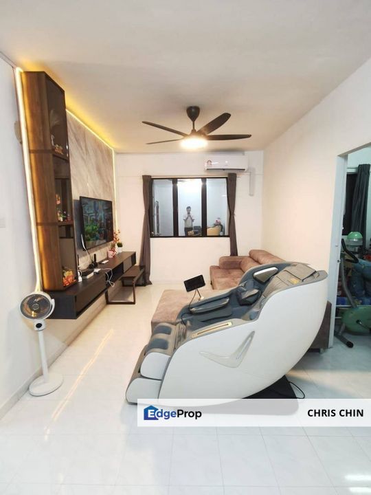 Desa Cemerlang Flat @ Pangsa Akasia 2 Bedroom For Sale, Johor, Ulu Tiram