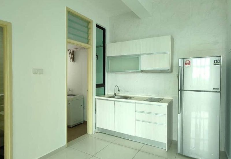 D'Summit Residences @ Kempas Utama